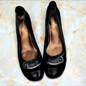 Taryn Rose Black Leather and Metallic Trim Wedges